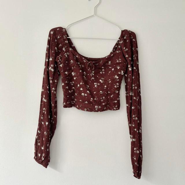 Hollister Co. Women's Top - Burgundy/Multi - XS on Productcaster.