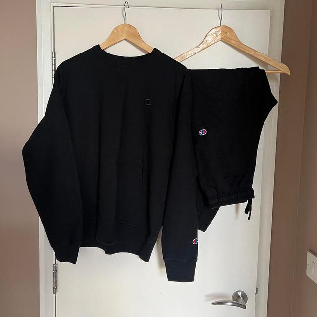 Champion Men's Sweatshirt - Black - M on Productcaster.