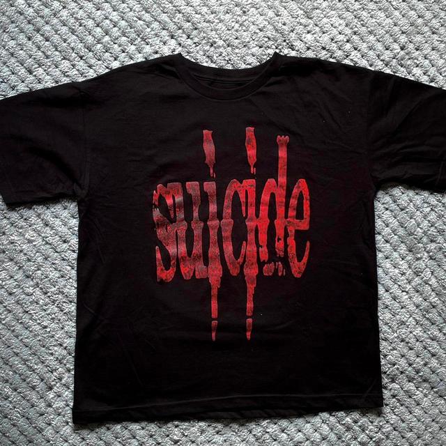 Men's T-shirt - Black/Red - L on Productcaster.