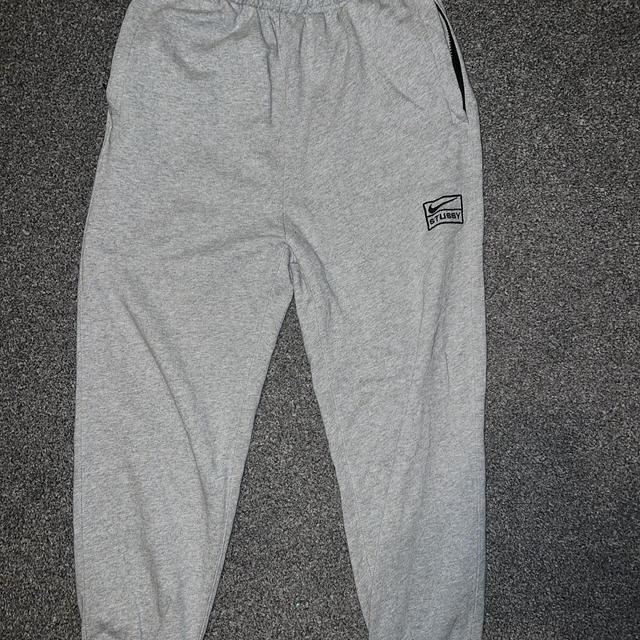 Nike Men's Sweatpants - Grey - L on Productcaster.