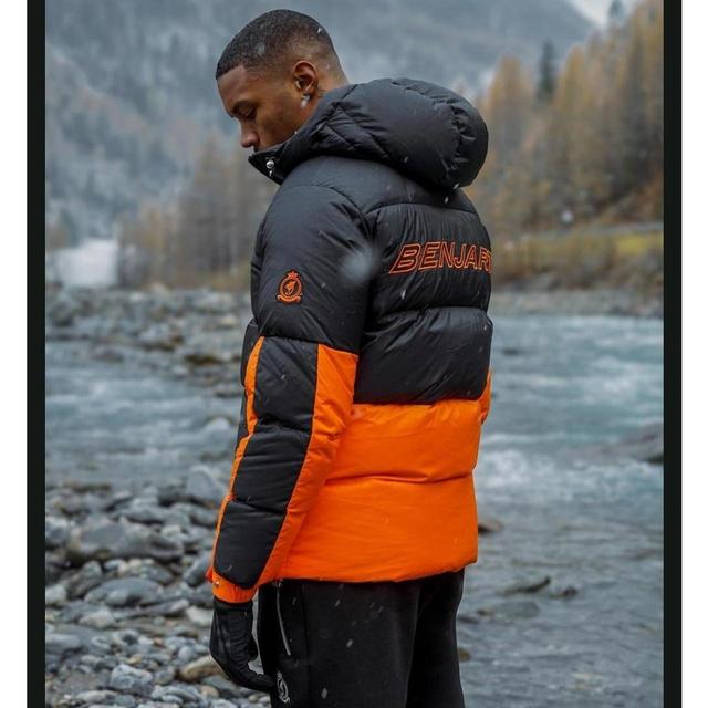 Benjart Men's Puffer Jacket - Black/Orange - S on Productcaster.