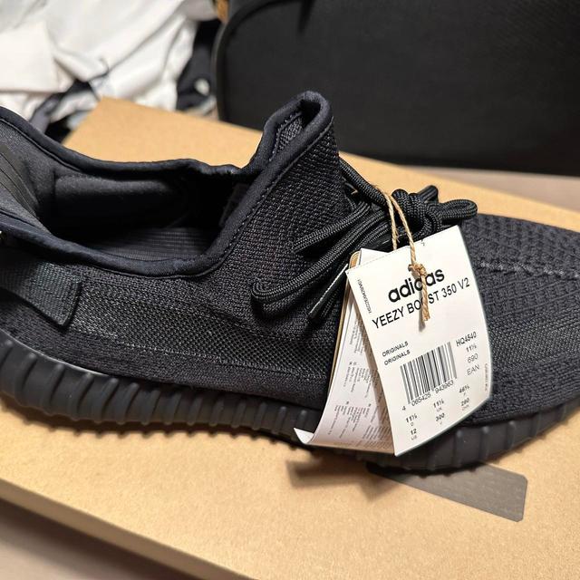 Yeezy Men's Trainers - Black - UK 11.5 on Productcaster.