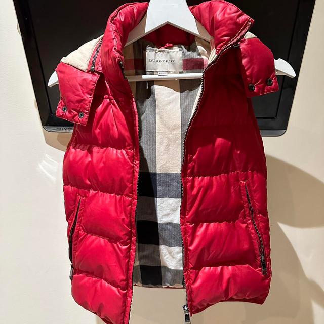 Burberry Kids' Gilet - Red/Tan on Productcaster.