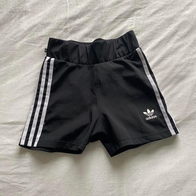 Adidas Originals Women's Shorts - Black - UK 6 on Productcaster.