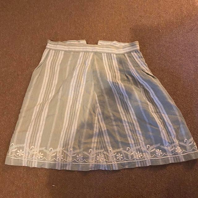 Women's Skirt - White/Green - UK 8 on Productcaster.