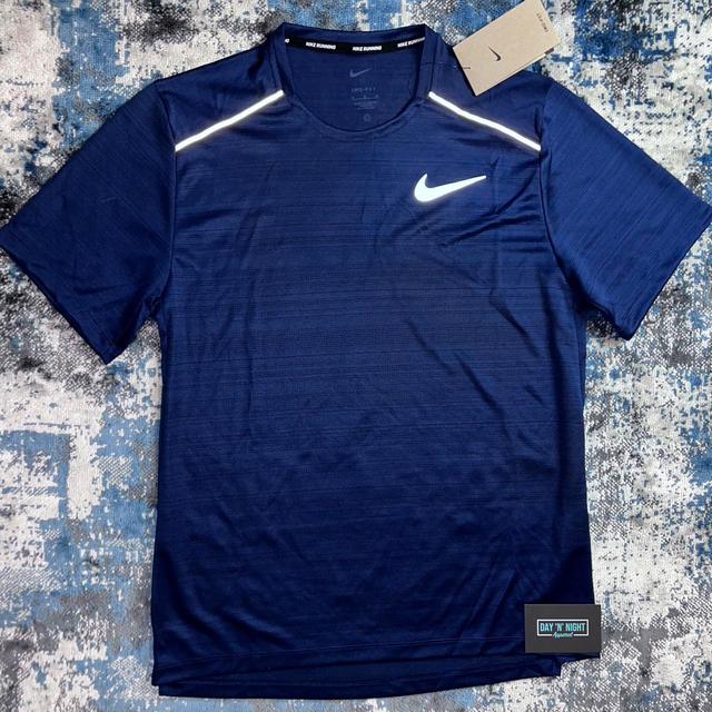 Nike Men's T-shirt - Navy/Blue - M on Productcaster.