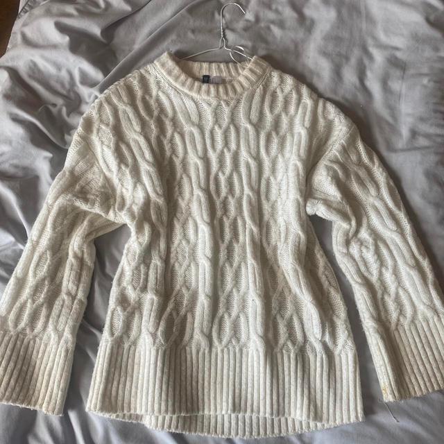 H&M Women's Sweatshirt - Cream - 8 on Productcaster.