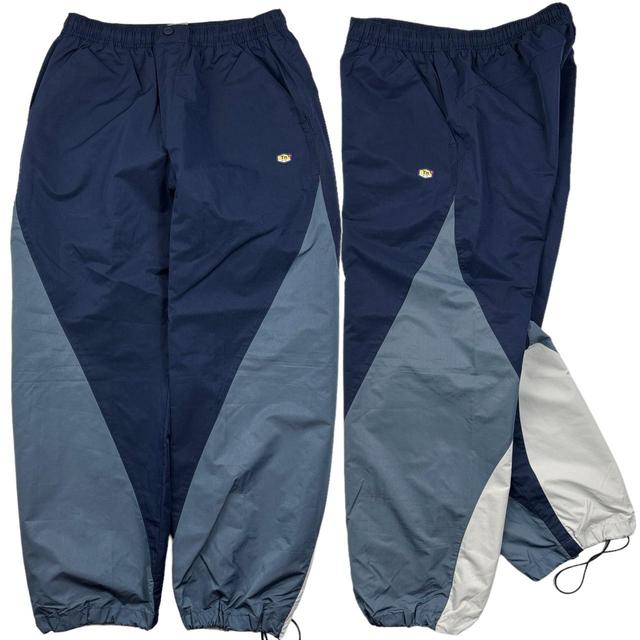 Nike Men's Sweatpants - Blue - M on Productcaster.