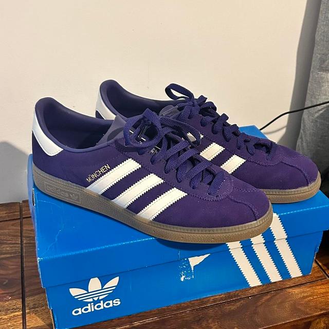 Adidas Men's Trainers - Purple/White - UK 7 on Productcaster.