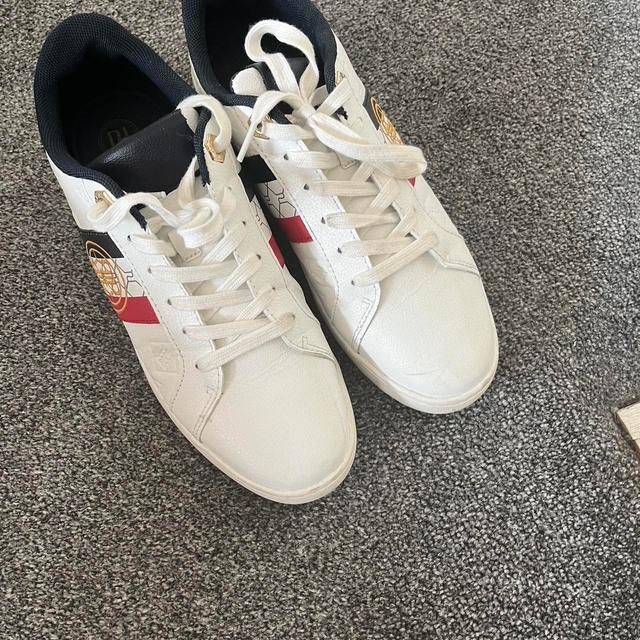 River Island Women's Trainers - White/Red - UK 8 on Productcaster.