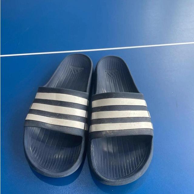 Adidas Men's Slides - Navy - UK 10 on Productcaster.