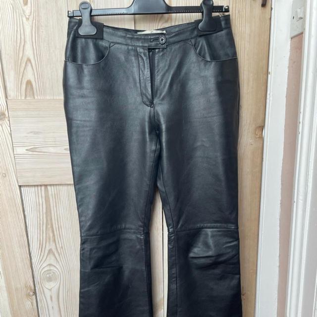 Women's Flare Trousers - Black - UK 6 on Productcaster.