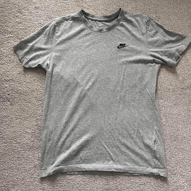 Nike Men's T-shirt - Grey - S on Productcaster.