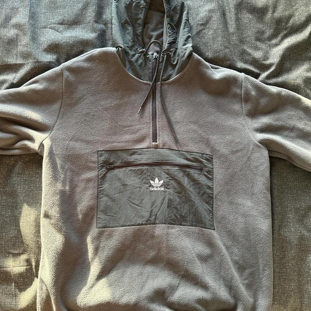 Adidas Men's Jumper - Grey - L on Productcaster.