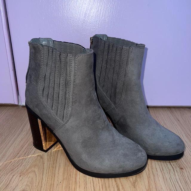 New Look Women's Ankle Boots - Grey - UK 4 on Productcaster.