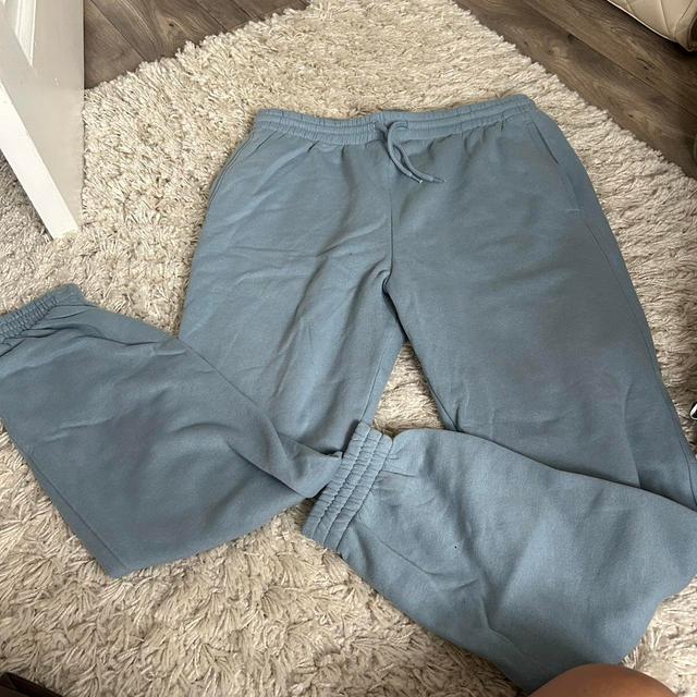 H&M Women's Sweatpants - Blue - M on Productcaster.