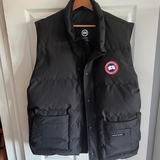 Canada Goose Men's Gilet - Black - XL on Productcaster.