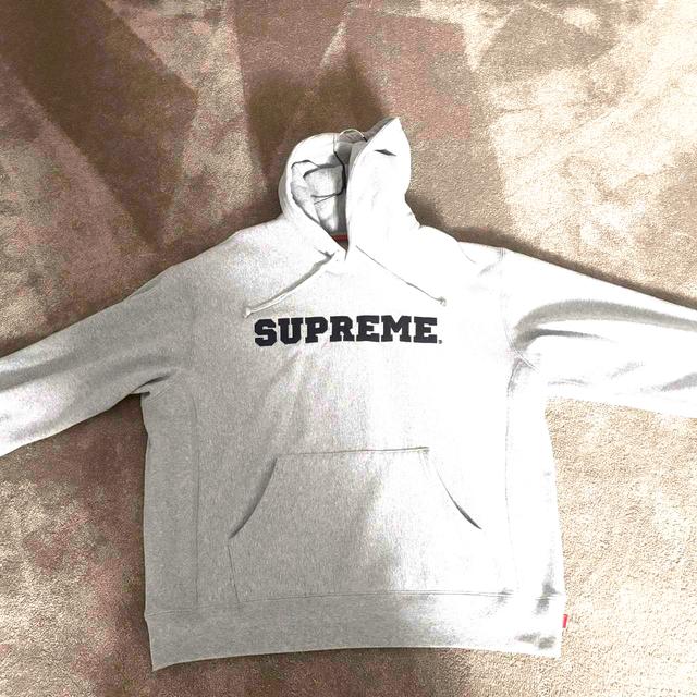 Supreme Men's Hoodie - Grey - L on Productcaster.