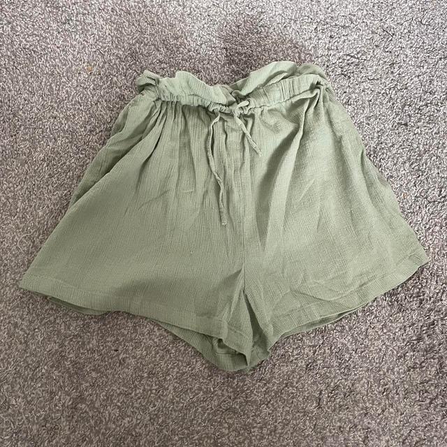 Zara Women's Shorts - Green - UK 8 on Productcaster.