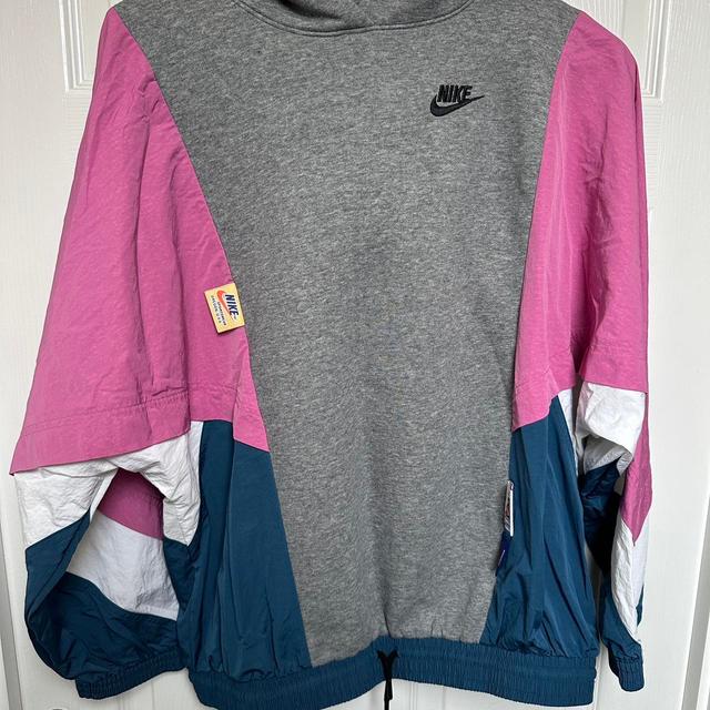 Nike Women's Windbreaker Jacket - Multi/Grey - XS on Productcaster.