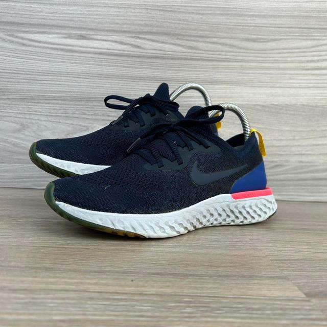 Nike Women's Trainers - Navy/White - UK 5.5 on Productcaster.