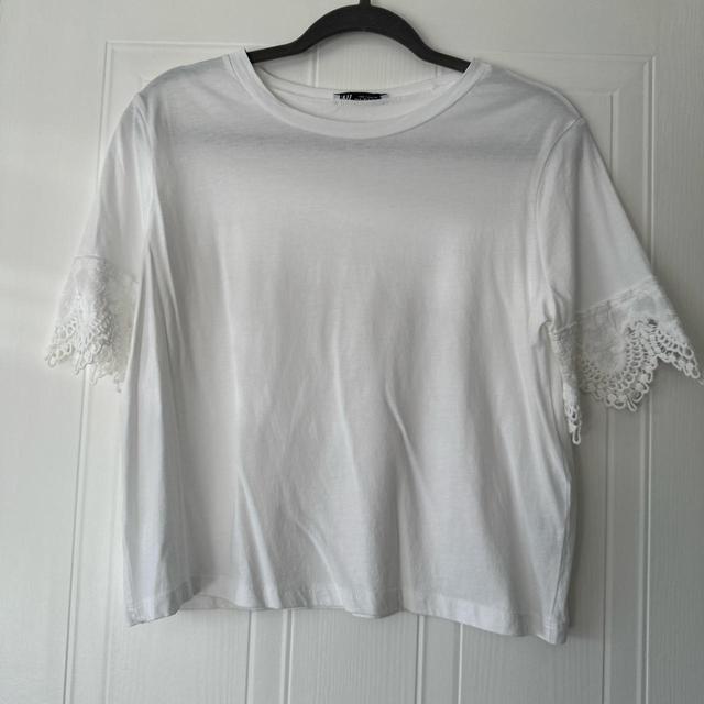 Zara Women's T-shirt - White - S on Productcaster.