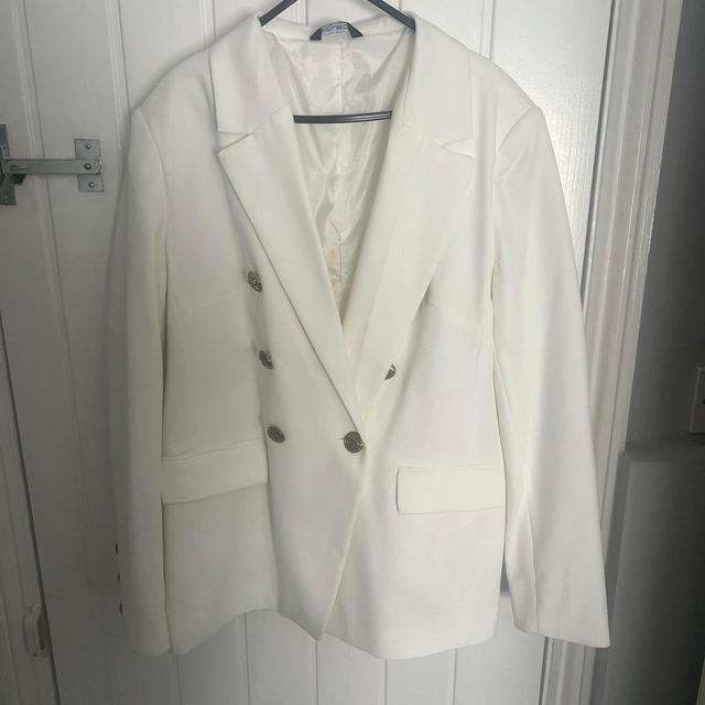 Select Fashion Women's Blazer Jacket - White - UK 14 on Productcaster.