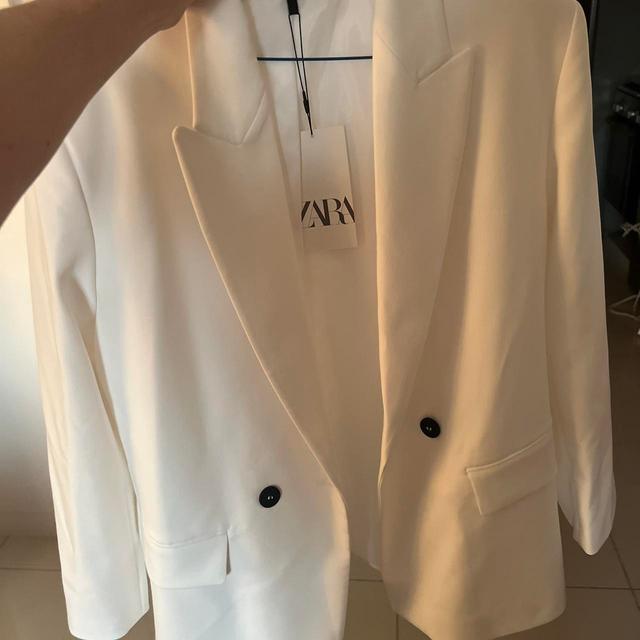 Zara Women's Blazer Jacket - White - S on Productcaster.