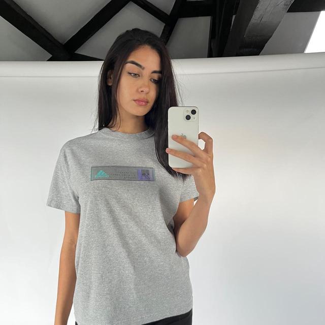 Adidas Women's T-shirt - Grey - 8 on Productcaster.