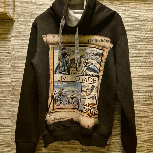 Harley Davidson Men's Hoodie - Black/Orange - S on Productcaster.