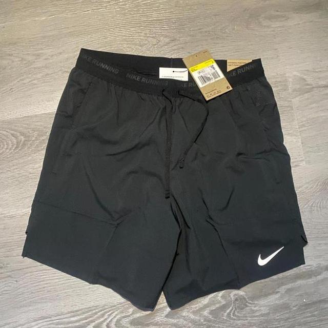 Nike Men's Shorts - Black - S on Productcaster.