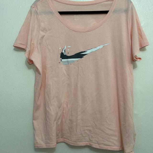 Nike Women's T-shirt - Pink - XL on Productcaster.