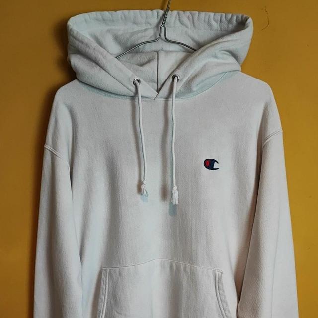 Champion Men's Hoodie - White - M on Productcaster.