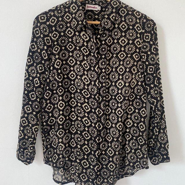 Preloved Women's Shirt - Black - S on Productcaster.