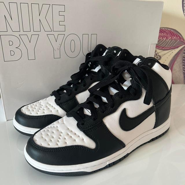 Nike Women's Trainers - Black/White - UK 6 on Productcaster.