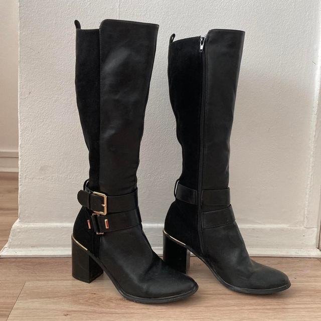 Preloved Women's Boots - Black - UK 6 on Productcaster.