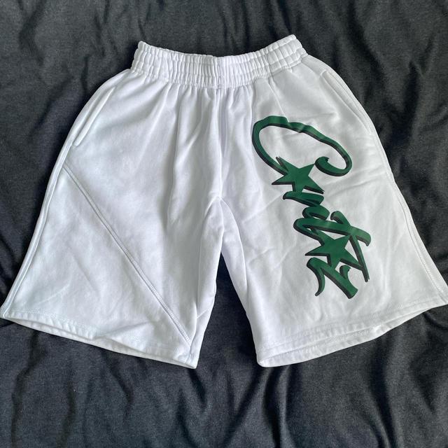 Corteiz Men's Shorts - White/Green - S on Productcaster.