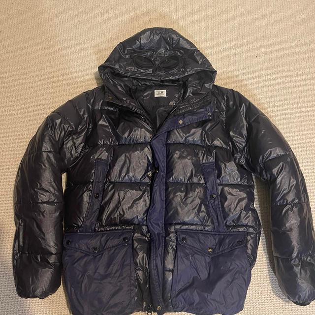 CP Company Men's Puffer Jacket - Navy - M on Productcaster.