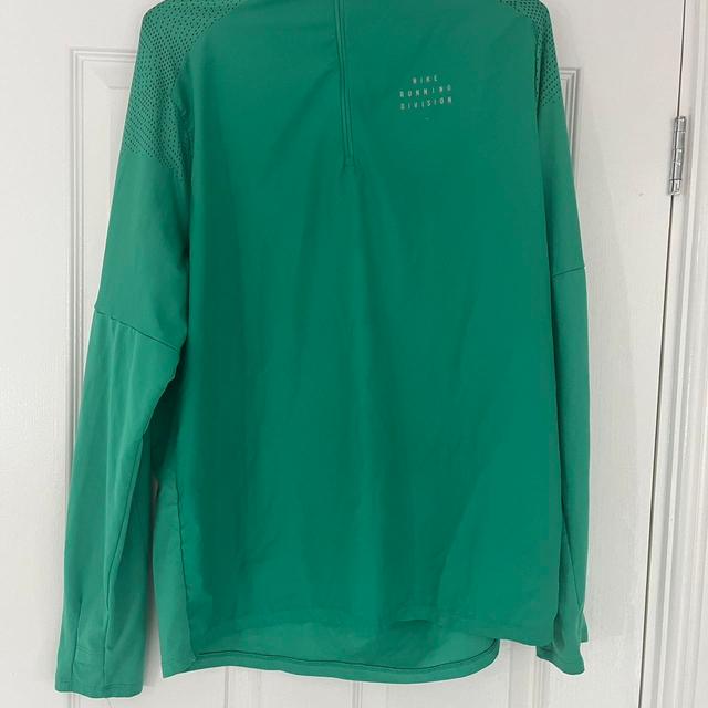 Nike Men's Jumper - Green - L on Productcaster.