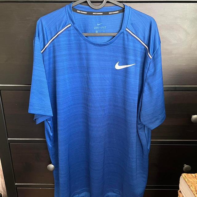 Nike Men's T-shirt - Blue - XL on Productcaster.