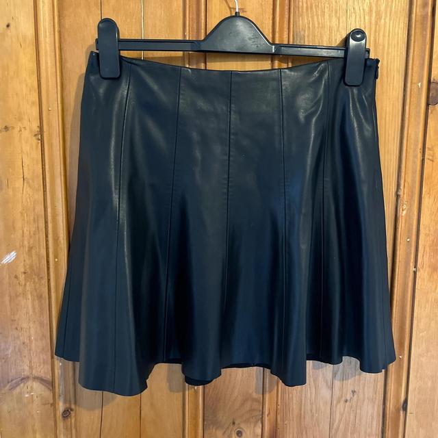 Zara Women's Skirt - Black - L on Productcaster.