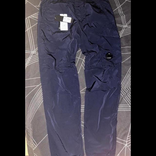 CP Company Men's Cargo Trousers - Navy/Blue - M on Productcaster.