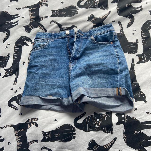 H&M Women's Shorts - Blue - UK 10 on Productcaster.