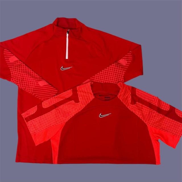 Nike Men's Top - Red - M on Productcaster.