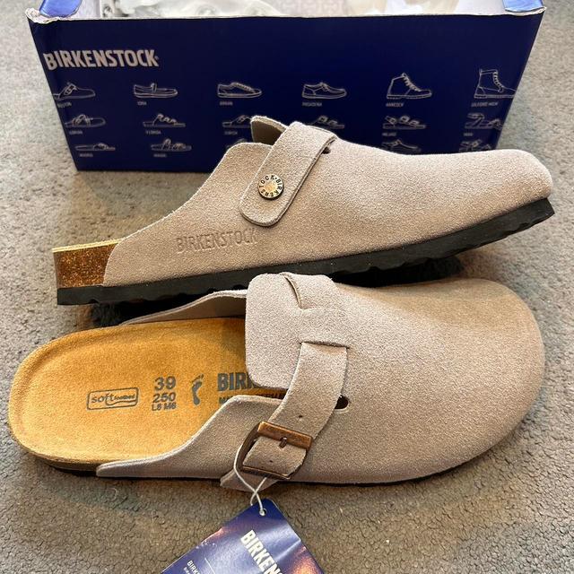 Birkenstock Women's Clogs - Tan/Cream - UK 5.5 on Productcaster.