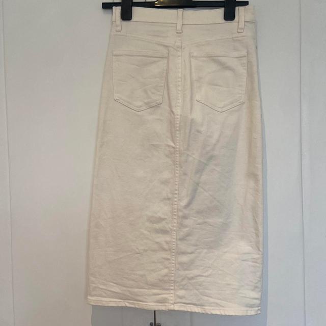 UNIQLO Women's Casual Skirt - White - UK 6 on Productcaster.