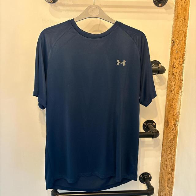 Under Armour Men's T-shirt - Navy/Blue - M on Productcaster.