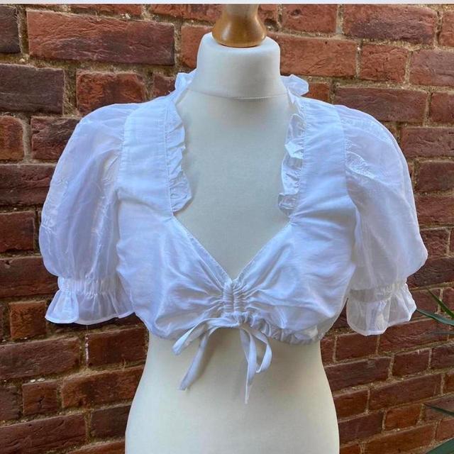 Vintage Women's Crop top - White - 10 on Productcaster.