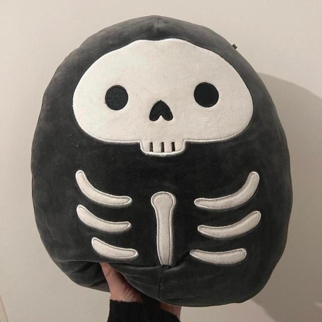 Squishmallows Stuffed animal - Black/White on Productcaster.