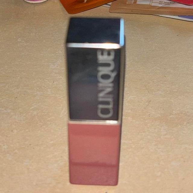 Clinique Lipstick - Pink on Productcaster.